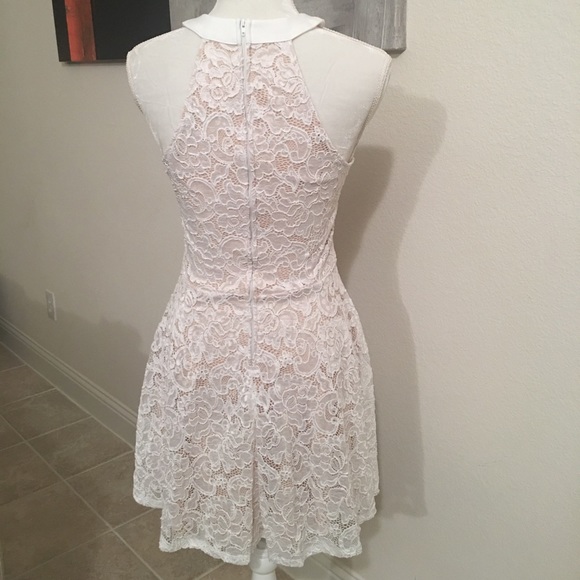 White/cream lace skater dress - Picture 3 of 4